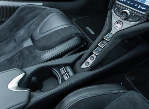 McLaren 720S Performance Spider 29