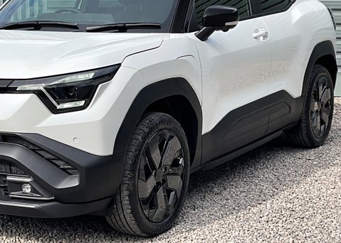 Suzuki eVitara 135kW ULTRA 61kWh 8