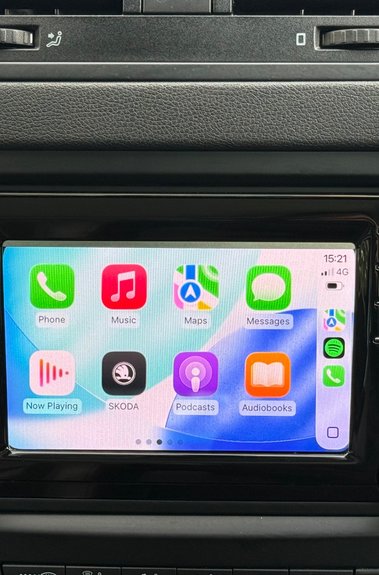 Skoda Yeti Outdoor LAURIN AND KLEMENT TDI DSG - RARE CAR - PAN ROOF -APPLE CARPLAY -8 SERVICES 