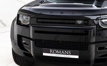 Land Rover Defender 110 SE D250 Urban 22