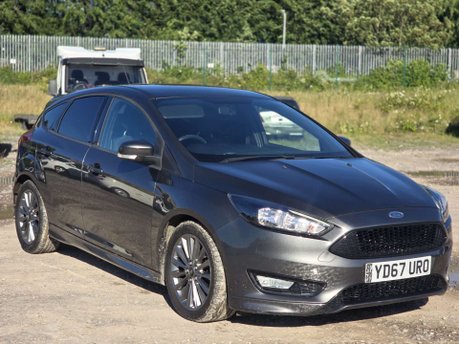 Ford Focus 1.0T EcoBoost ST-Line Hatchback 5dr Petrol Auto Euro 6 (s/s) (125 ps) 27