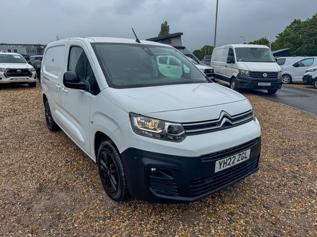 Citroen Berlingo LWB L2H1 [SOLD CM] Low Roof Driver 950 Air Con Alloys Nav Sensors EURO 6 NO 4