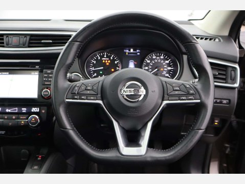 Nissan Qashqai 1.2 Qashqai N-Connecta DiG-T 5dr 34