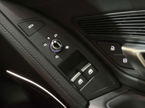 Audi R8 5.2 FSI V10 Performance Coupe 2dr Petrol S Tronic quattro Euro 6 (s/s) (620 58