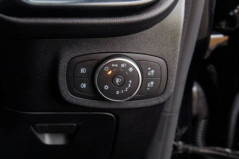 Ford Fiesta ST-LINE X EDITION MHEV 16