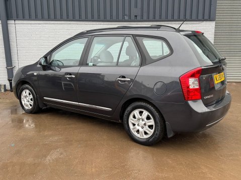 Kia Carens 2.0 CRDi SR 5dr (7 Seats) 4
