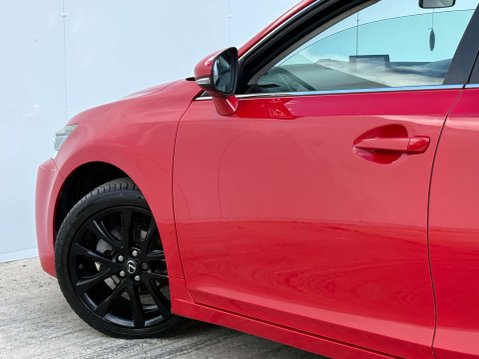 Lexus CT 1.8 CT 200h Advance CVT 5dr 60