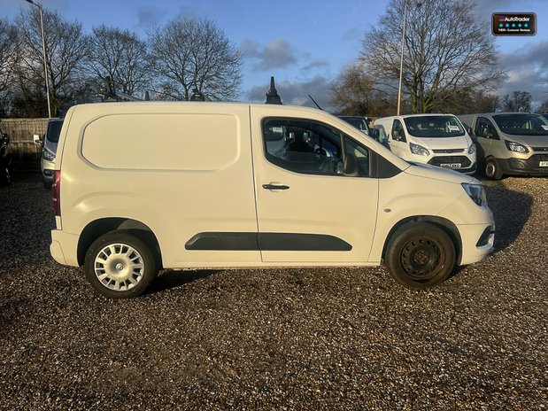 Vauxhall Combo SWB L1H1 Low Roof Sportive 2300 Air Con Sensors EURO 6 NO VAT 5