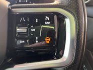 Land Rover Range Rover Evoque 2.0 D200 R-DYNAMIC HSE MHEV 26