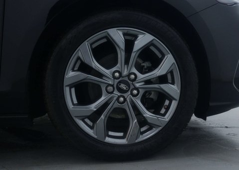 Ford Focus 1.0 Focus ST-Line MHEV Auto 5dr 14