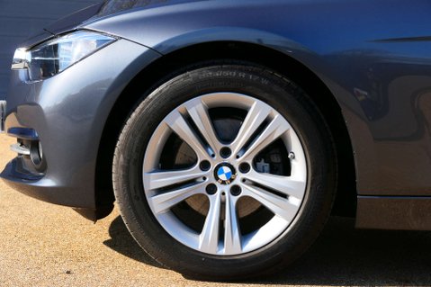 BMW 3 Series 2.0 320D Sport Auto 5dr 9
