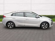 Hyundai IONIQ 1.6 IONIQ Premium SE FHEV Semi-Auto 5dr 8