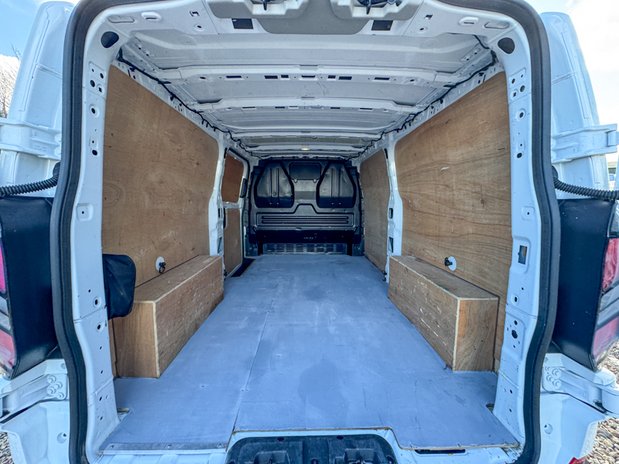 Ford Transit Custom LWB L2H1 Low Roof Trend 280 Air Con Cam Carplay Sensors EURO 6 9