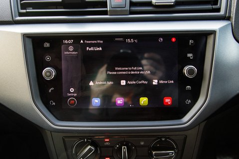 SEAT Arona TSI SE TECHNOLOGY 24
