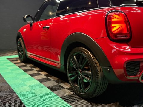 Mini Hatch 2.0 Cooper S Sport Steptronic Euro 6 (s/s) 3dr 13