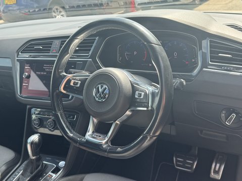 Volkswagen Tiguan 2.0 TDI R-Line Tech SUV 5dr Diesel DSG 4Motion Euro 6 (s/s) (150 ps) 13