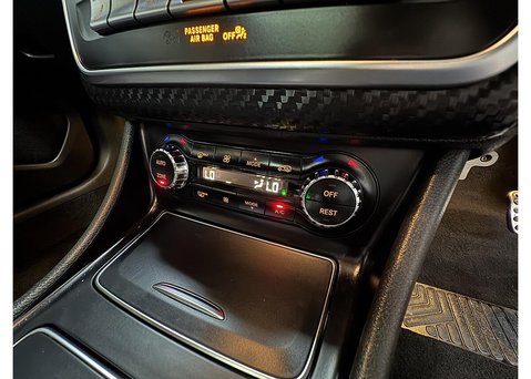 Mercedes-Benz A Class 1.5 A180d AMG Line (Premium Plus) Hatchback 5dr Diesel 7G-DCT Euro 6 (s/s) 70