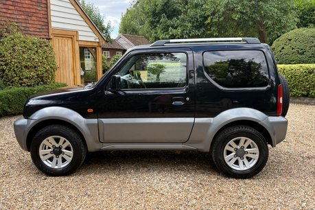 Suzuki Jimny SZ4 16