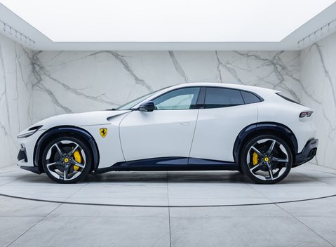 Ferrari Purosangue 12