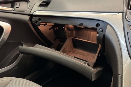 Vauxhall Insignia 2.0 CDTi ecoFLEX Design Hatchback 5dr Diesel Manual Euro 5 (s/s) (140 ps) 21