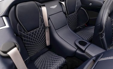 Aston Martin Vanquish S Volante 15