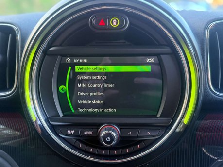 Mini Countryman 1.5 Countryman Cooper Exclusive Auto 5dr 28