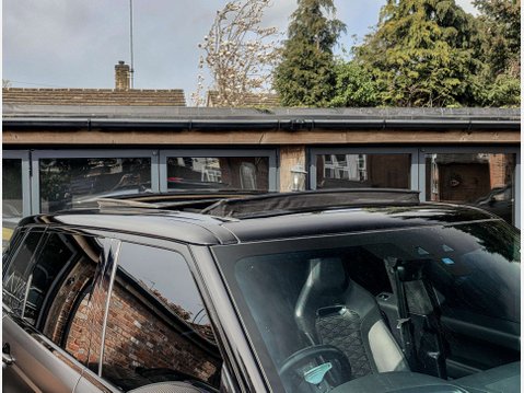 Land Rover Range Rover Sport 5.0 Range Rover Sport SVR S/C Auto 4WD 5dr 61