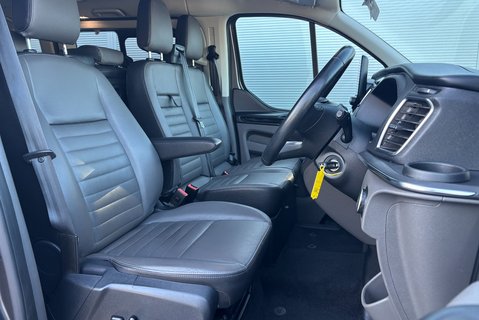 Ford Tourneo Custom 320 130 ps Titanium L2 9 Seater - Automatic 5