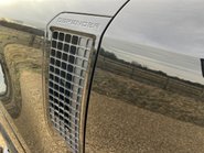 Land Rover Defender V8 32