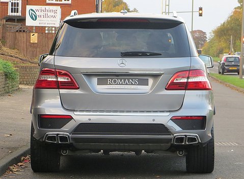 Mercedes-Benz M Class AMG 5