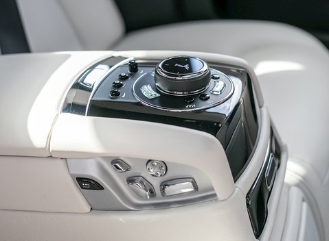 Rolls-Royce Ghost Series II 20