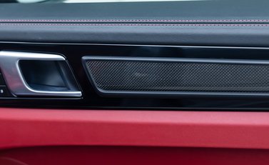 Porsche Cayenne TURBO GT 29