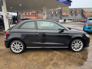 Audi A1 TDI S LINE 3
