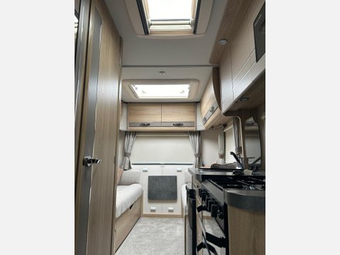 Peugeot Boxer ELDDIS AUTOQUEST SUPREME 196 DEALER SPECIAL 6 BERTH LOW PROFILE MOTORHOME 29