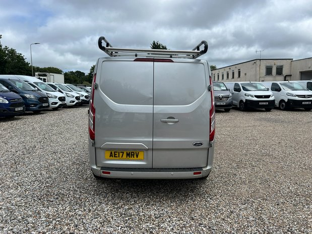 Ford Transit Custom SWB L1H1 Low Roof Limited 270 Air Con Alloys Sensors EURO 6 NO VAT 7