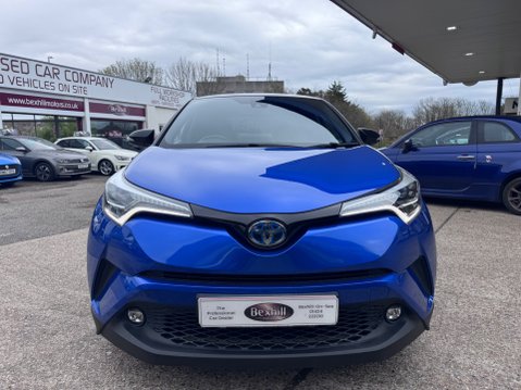 Toyota C-HR DYNAMIC 8