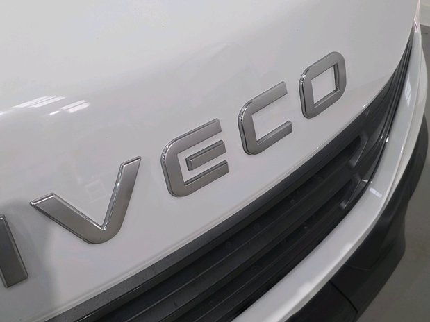 Iveco Daily Daily 35S14A8V H2 2.3 BUISNESS Van 3520L WB Hi-Matic 5