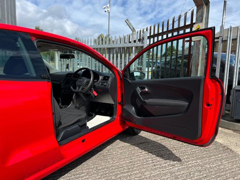 Volkswagen Polo S 40
