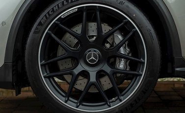 Mercedes-Benz GLC 63 4Matic 10