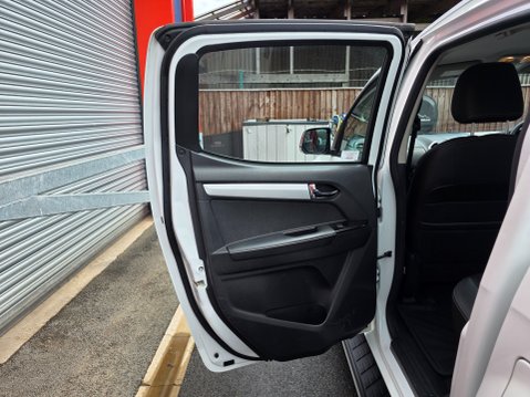 Isuzu D-Max UTAH DCB AUTO 22