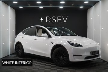 Tesla Model Y LONG RANGE AWD Comfort Suspension White Interior GROK AI One Owner VAT Q