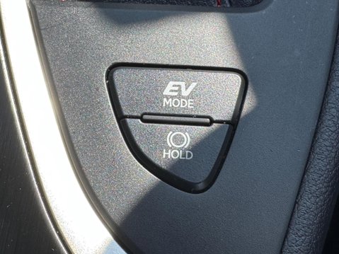 Lexus Ux 2.0 250h F Sport (Premium Plus) E-CVT E-FOUR Euro 6 (s/s) 5dr (Sunroof) 51