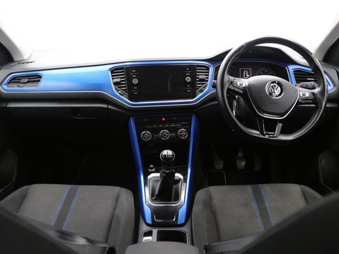 Volkswagen T-Roc 1.0 TSI Design Euro 6 (s/s) 5dr 9