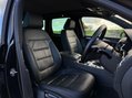 Volkswagen Touareg 3.0 TDI V6 BlueMotion Tech R-Line Tiptronic 4WD Euro 6 (s/s) 5dr 12
