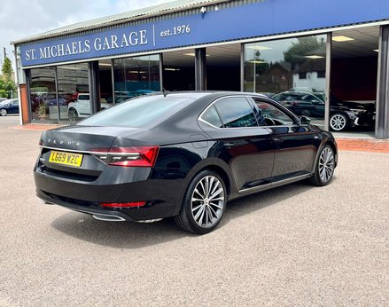 Skoda Superb 2.0 Superb Laurin & Klement Enterprise TSi Semi-Auto 5dr 8