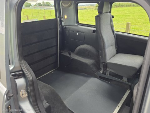 Vauxhall Combo TOUR ESSENTIA CDTI 14