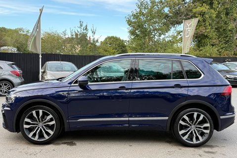 Volkswagen Tiguan R LINE TSI BMT 4MOTION DSG -RARE LEATHER INTERIOR -CAMERA -APPLE CARPLAY  11