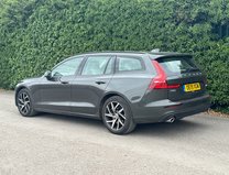 Volvo V60 2.0 T5 Momentum Plus Estate 5dr Petrol Auto Euro 6 (s/s) (250 ps) 7