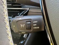 Peugeot 2008 (Sold) 50kWh GT Premium SUV 5dr Electric Auto (136 ps) 16
