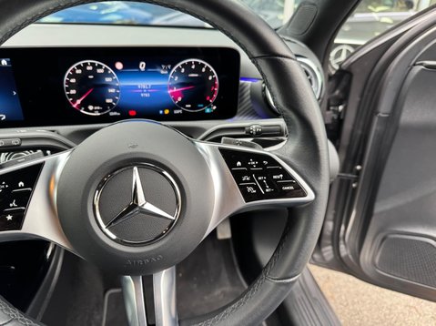 Mercedes-Benz A Class A 180 SPORT EXECUTIVE MHEV 27